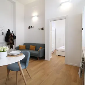 https://navigli-splendido-appartamento-ristrutturato.it-lombardy.com